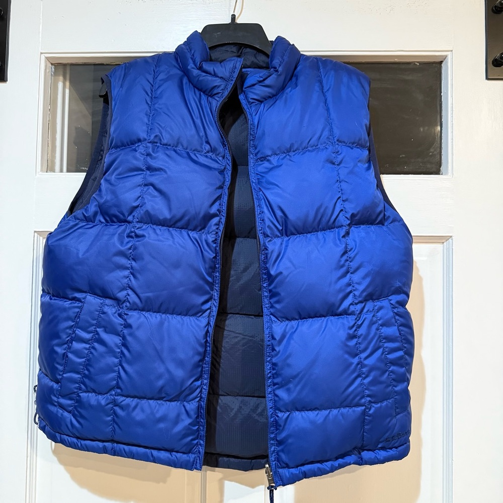 Men’s L.L. Bean blue and navy reversible down vest size medium
